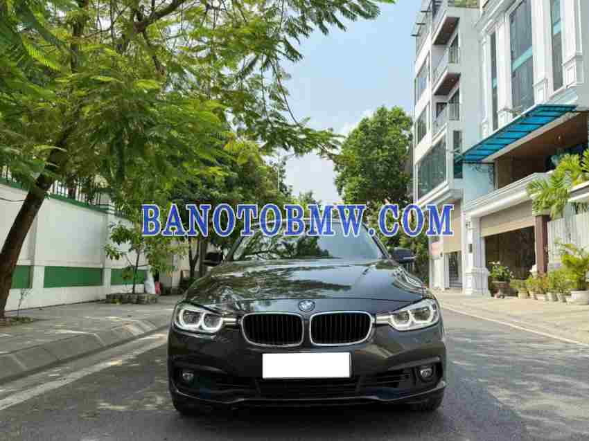 Cần bán gấp xe BMW 3 Series 320i 2015 màu Nâu