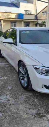 Cần bán xe BMW 3 Series 320i màu Trắng 2013