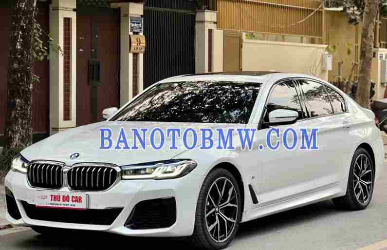 Bán BMW 5 Series 520i M Sport, màu Trắng, Máy xăng, 2023