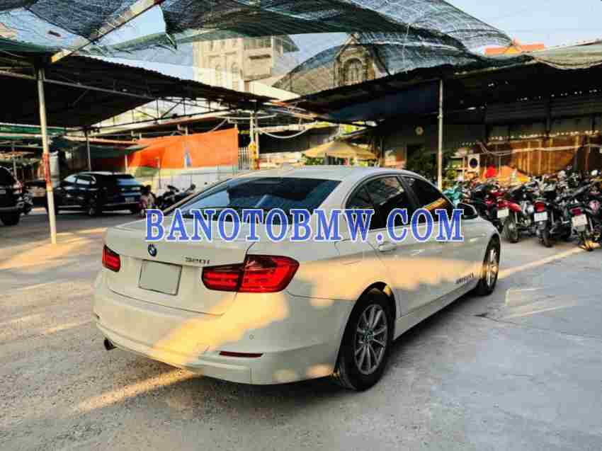 Cần bán gấp xe BMW 3 Series 320i 2014 màu Trắng