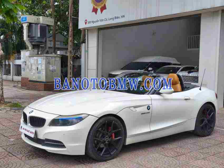 Cần bán gấp xe BMW Z4 sDrive30i năm 2011, màu Trắng, Số tự động