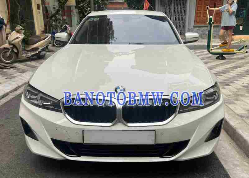 Cần bán gấp xe BMW 3 Series 320i Sport Line 2024 màu Trắng