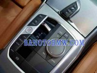 BMW 3 Series 320i Sport Line model 2024 xe chuẩn hết ý