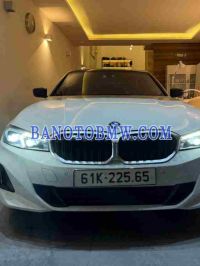 Cần bán gấp xe BMW 3 Series 320i Sport Line 2023 màu Trắng