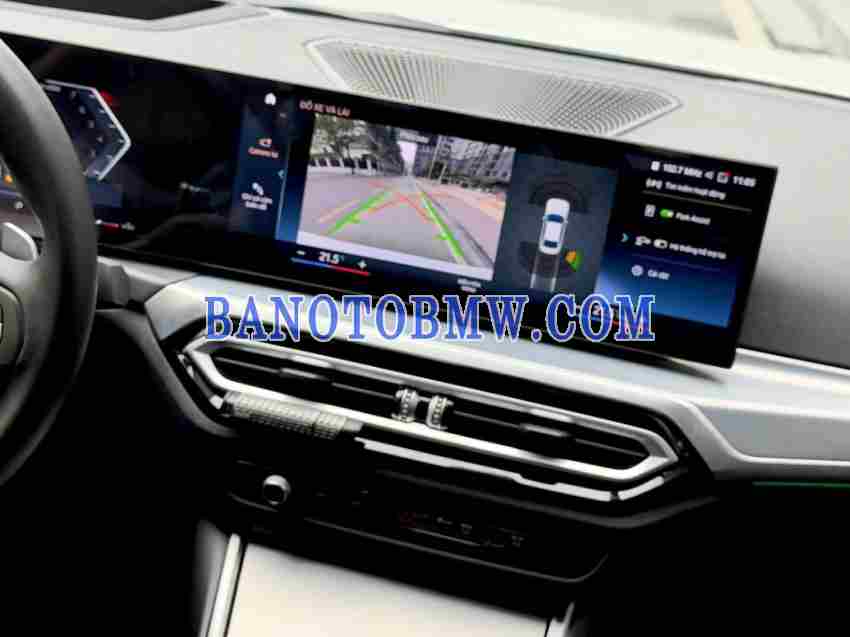 Bán xe BMW 3 Series 320i Sport Line đời 2024 - Giá tốt