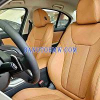 BMW 3 Series 320i Sport Line 2024 giá yêu thương