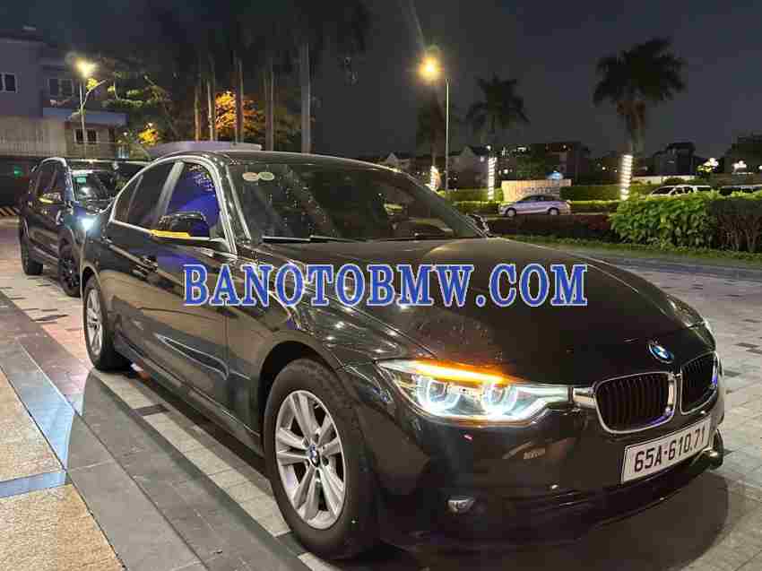 Cần bán nhanh BMW 3 Series 320i 2017 cực đẹp