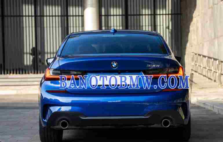 Cần bán gấp xe BMW 3 Series 330i M Sport năm 2022, màu Xanh, Số tự động