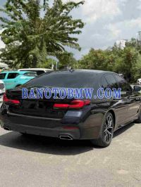 Cần bán xe BMW 5 Series 520i M Sport màu Đen 2021