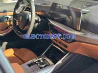 BMW 3 Series 320i Sport Line 2025. Kết nối giá trị thật